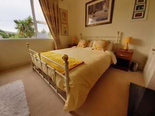Отели типа «постель и завтрак» Hillhead House Ардара Двухместный номер с 1 кроватью и общей ванной комнатой-1